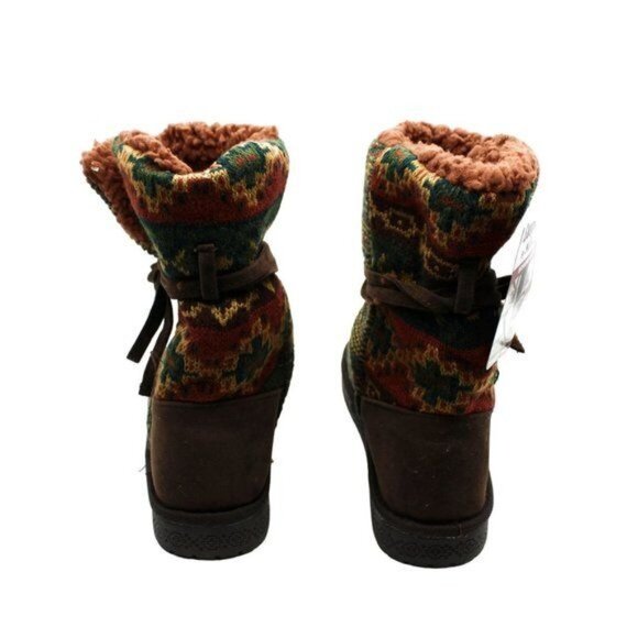 Muk Luks Multi Boots - Picture 8 of 8